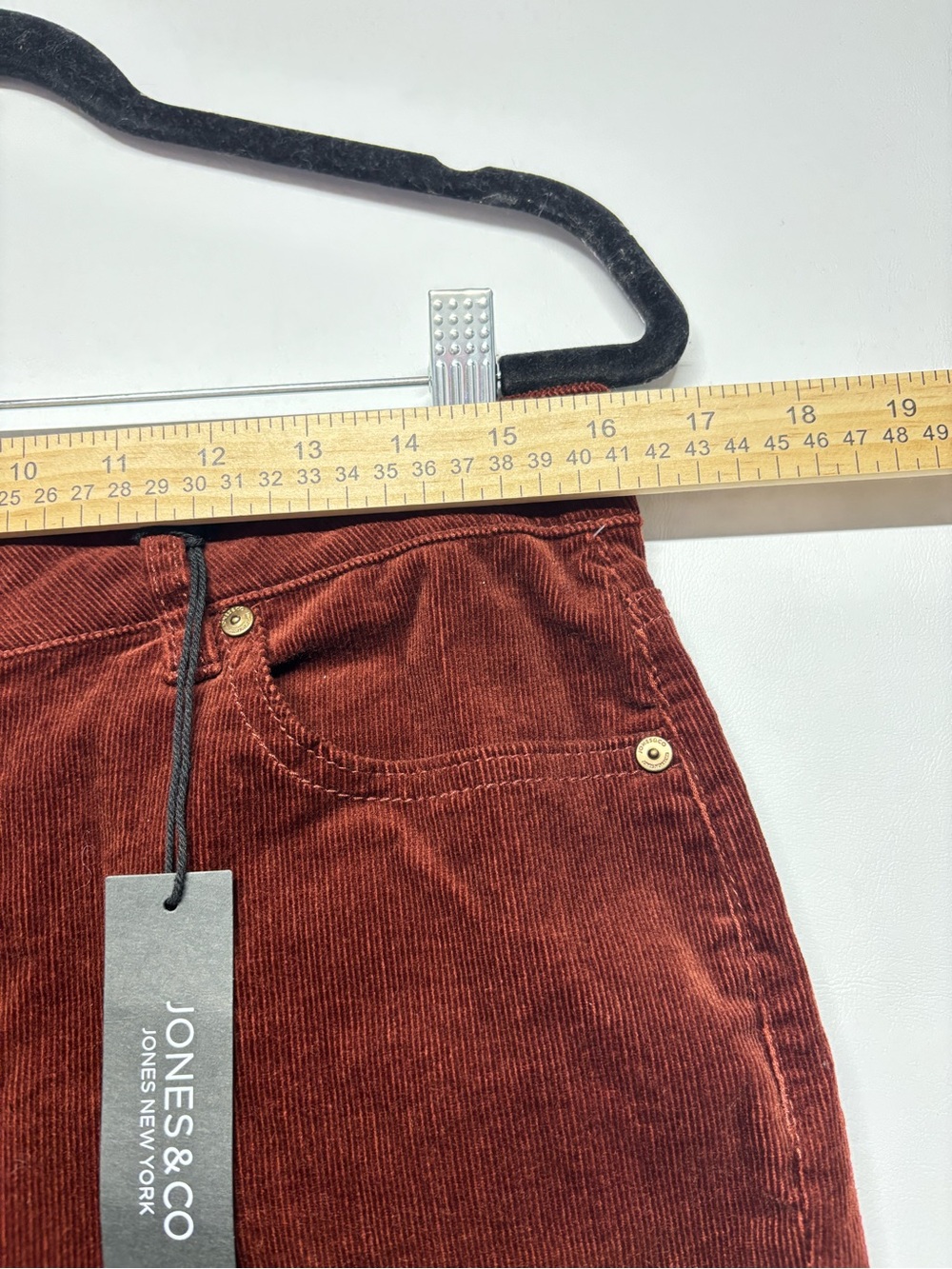 ✨Jones & Co Jones New York Burgundy Corduroy Pants Straight-Leg Crop Size 10 - Picture 12 of 16